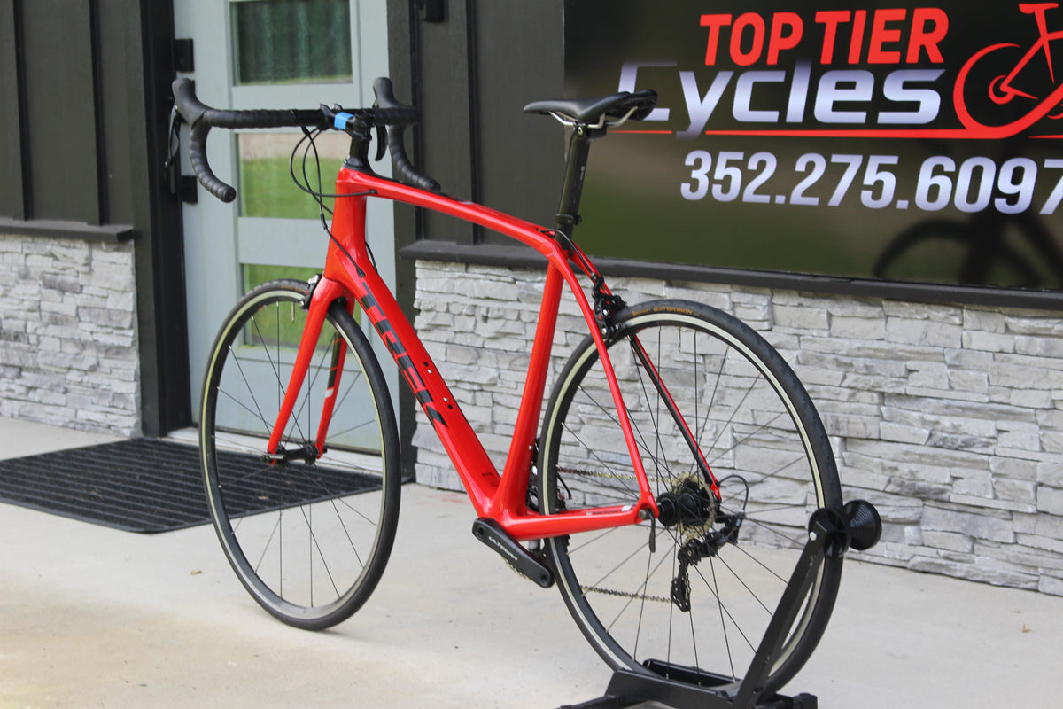 2018 Trek Domane SL 6- Ultegra- 18lbs- Carbon- CLEAN!