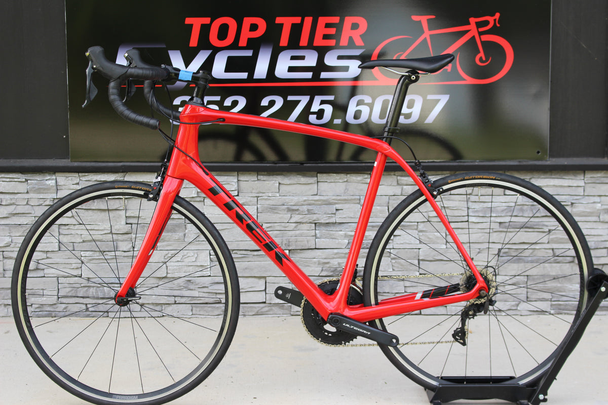 2018 Trek Domane SL 6- Ultegra- 18lbs- Carbon- CLEAN!