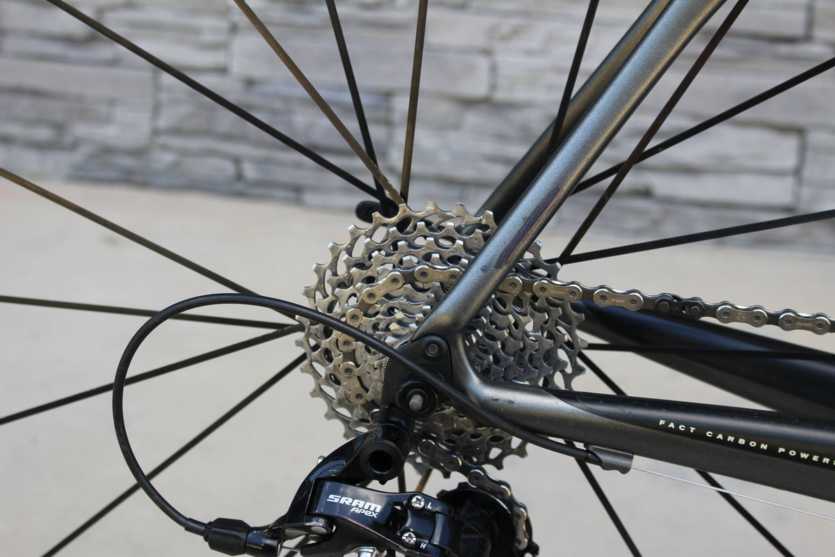 2012 Specialized Roubaix- Full Carbon- 18lbs- Race wheels