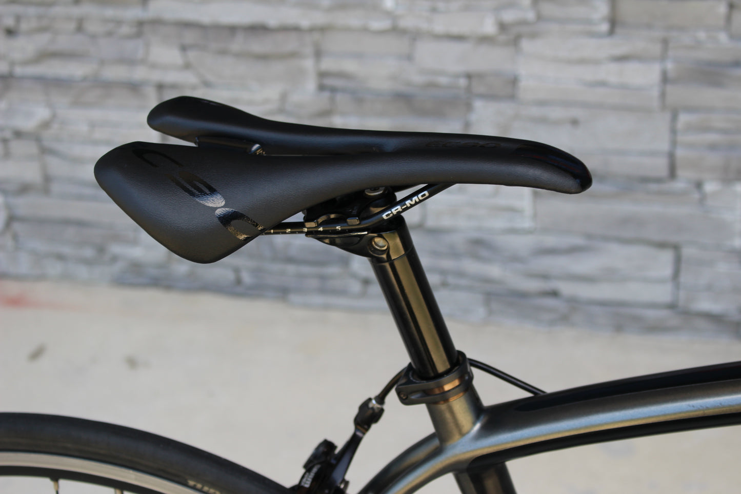2012 Specialized Roubaix- Full Carbon- 18lbs- Race wheels
