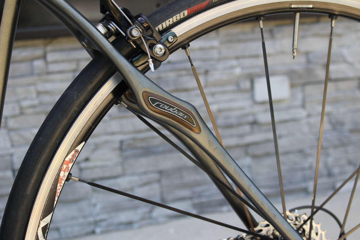 2012 Specialized Roubaix- Full Carbon- 18lbs- Race wheels