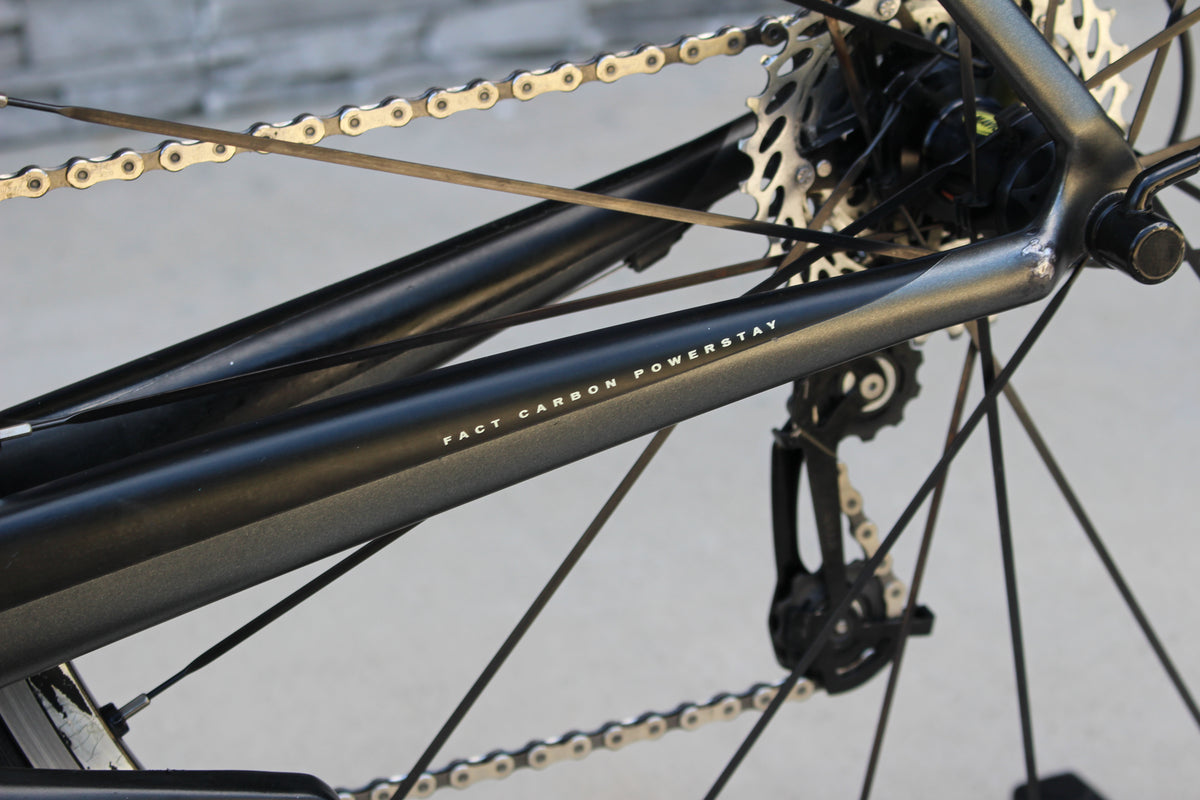 2012 Specialized Roubaix- Full Carbon- 18lbs- Race wheels