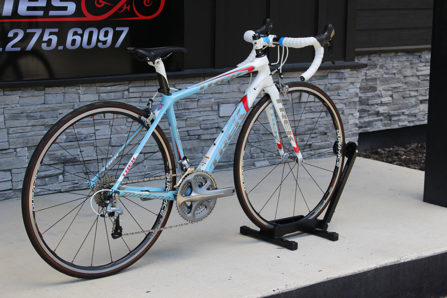 2011 Trek Madone 6.9 SSL- Womens- 15lbs