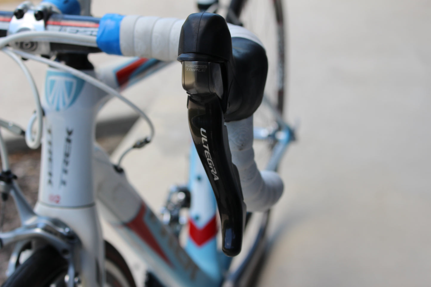 2011 Trek Madone 6.9 SSL- Womens- 15lbs