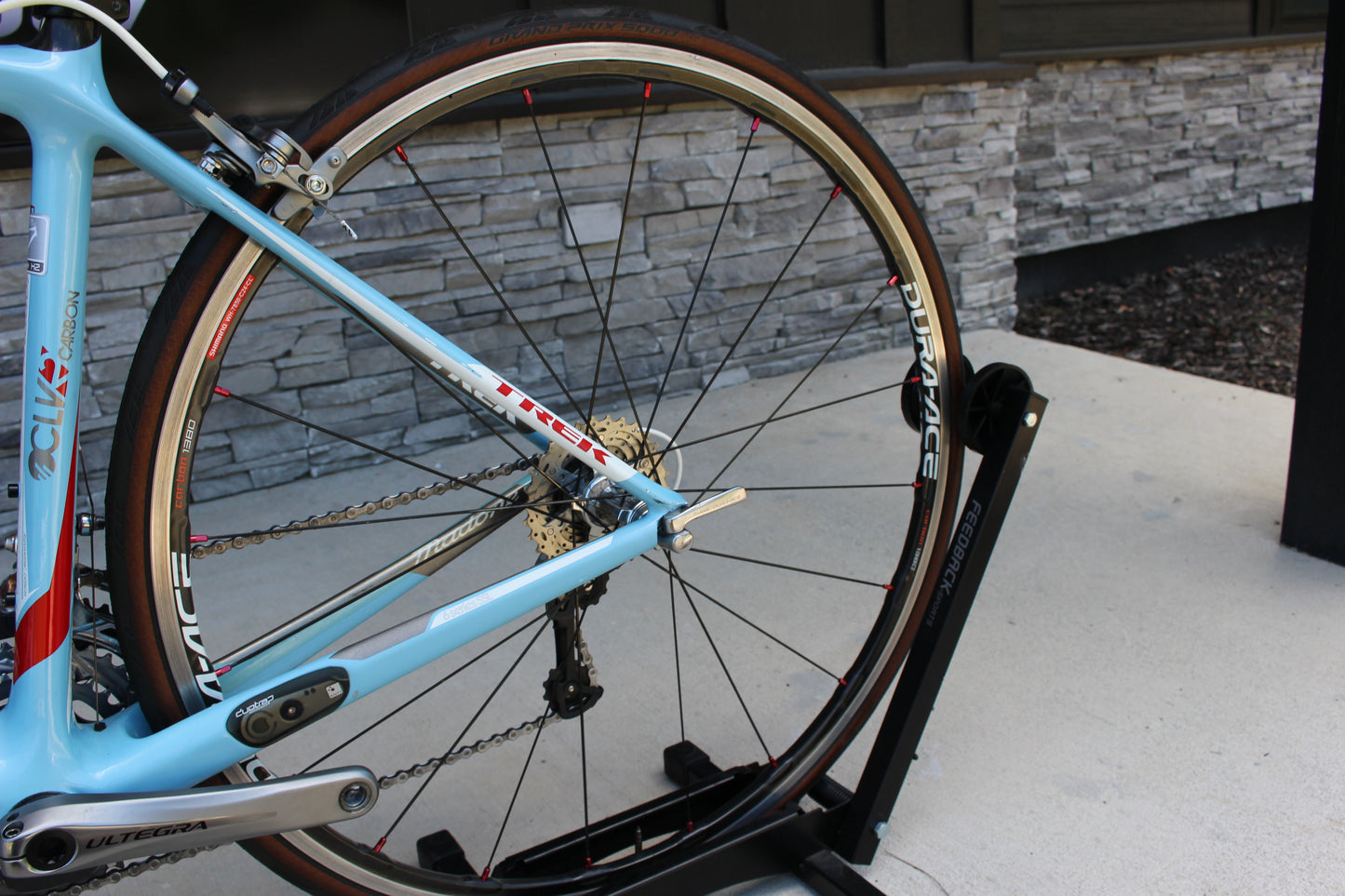 2011 Trek Madone 6.9 SSL- Womens- 15lbs