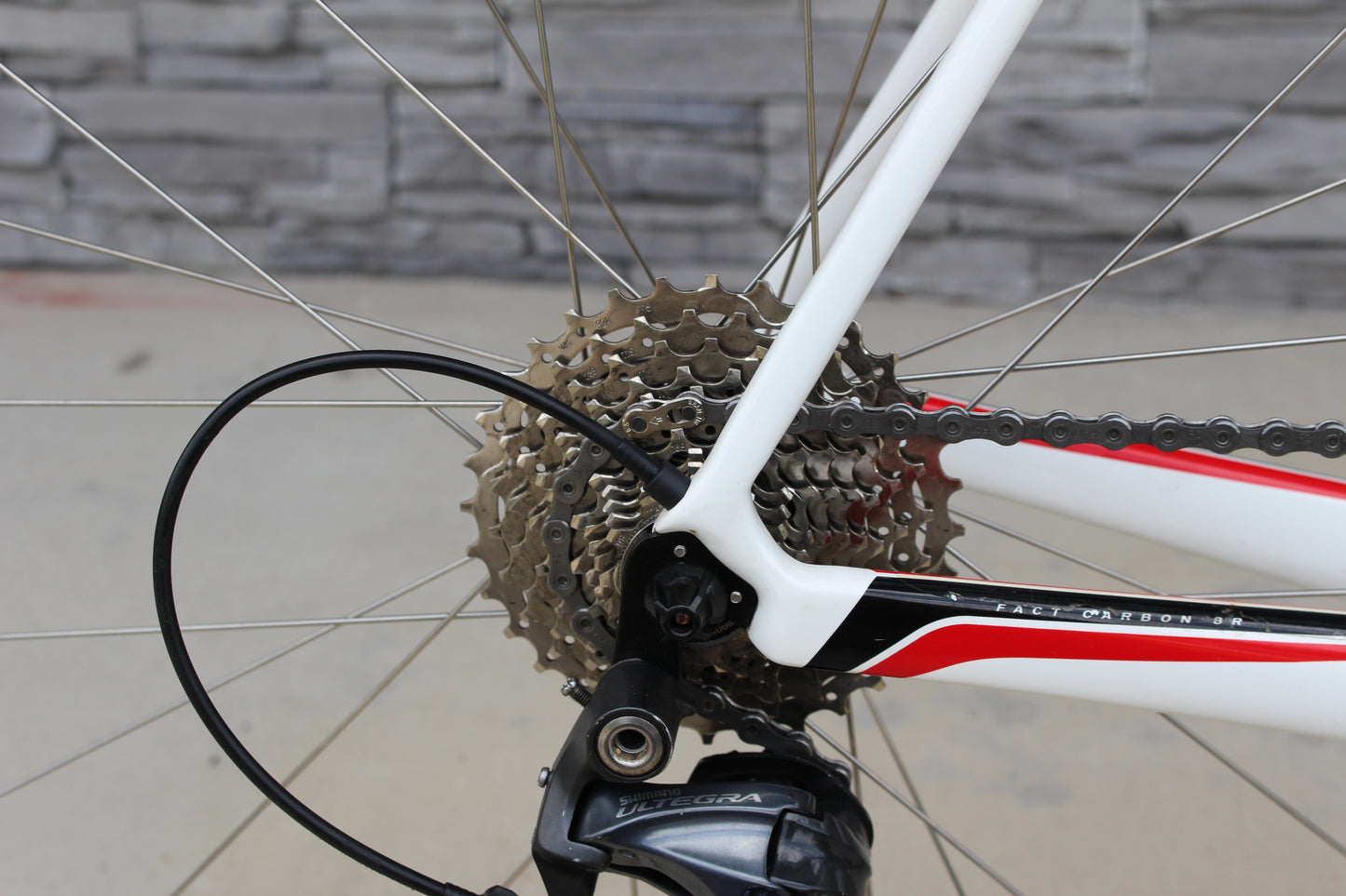 2015 Specialized Roubaix- Carbon- Ultegra- 18lbs
