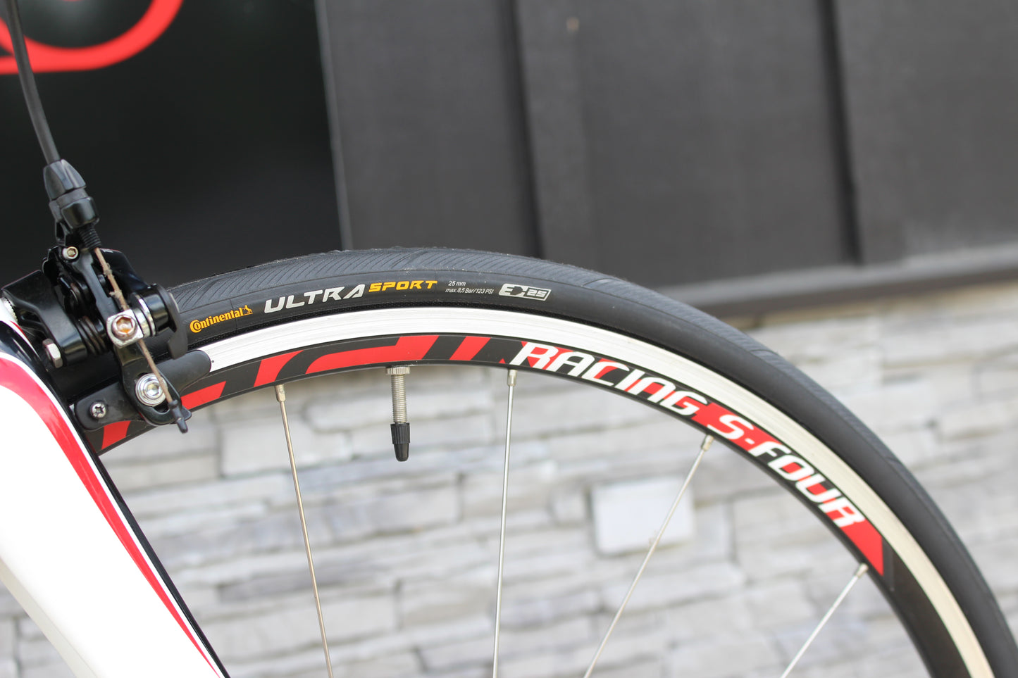 2015 Specialized Roubaix- Carbon- Ultegra- 18lbs