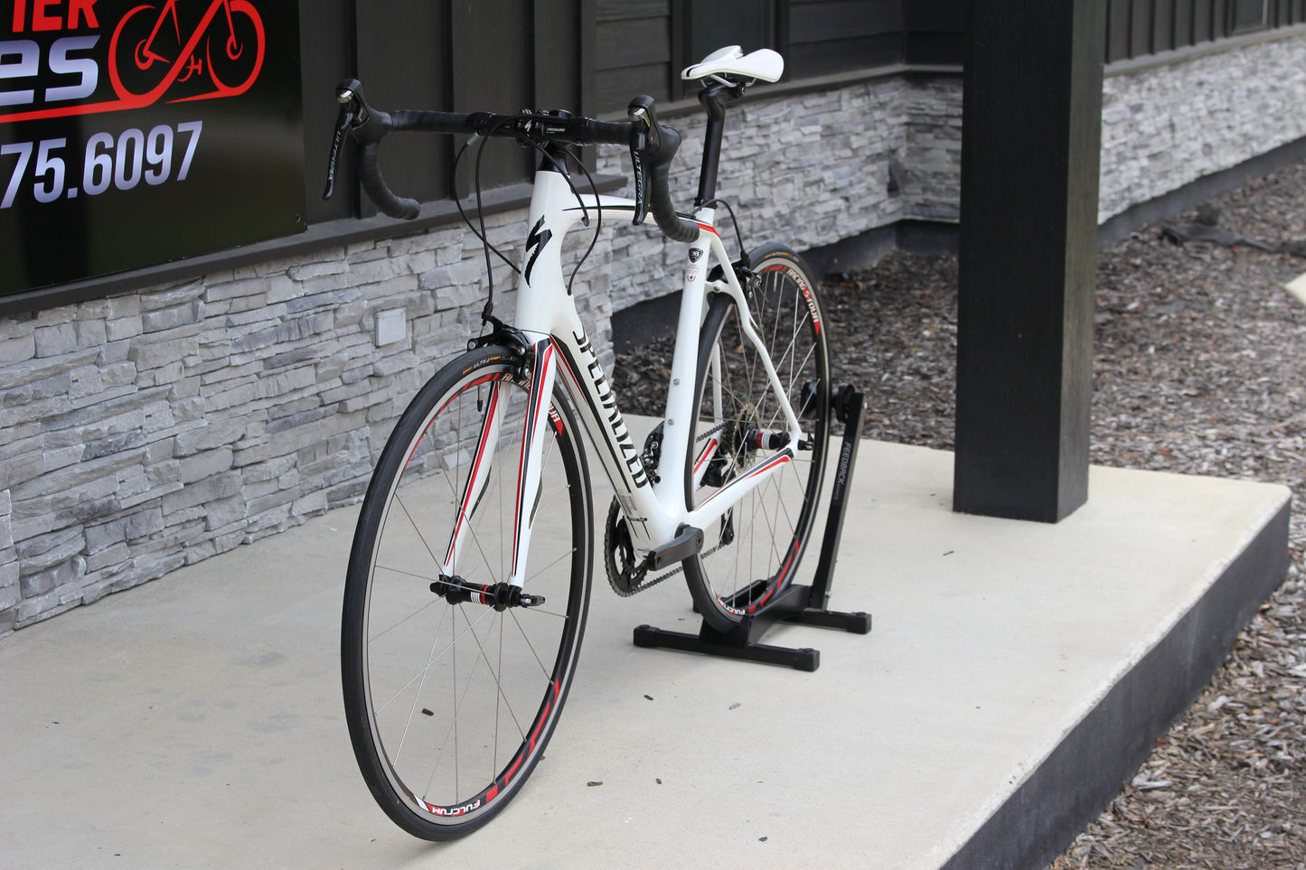 2015 Specialized Roubaix- Carbon- Ultegra- 18lbs