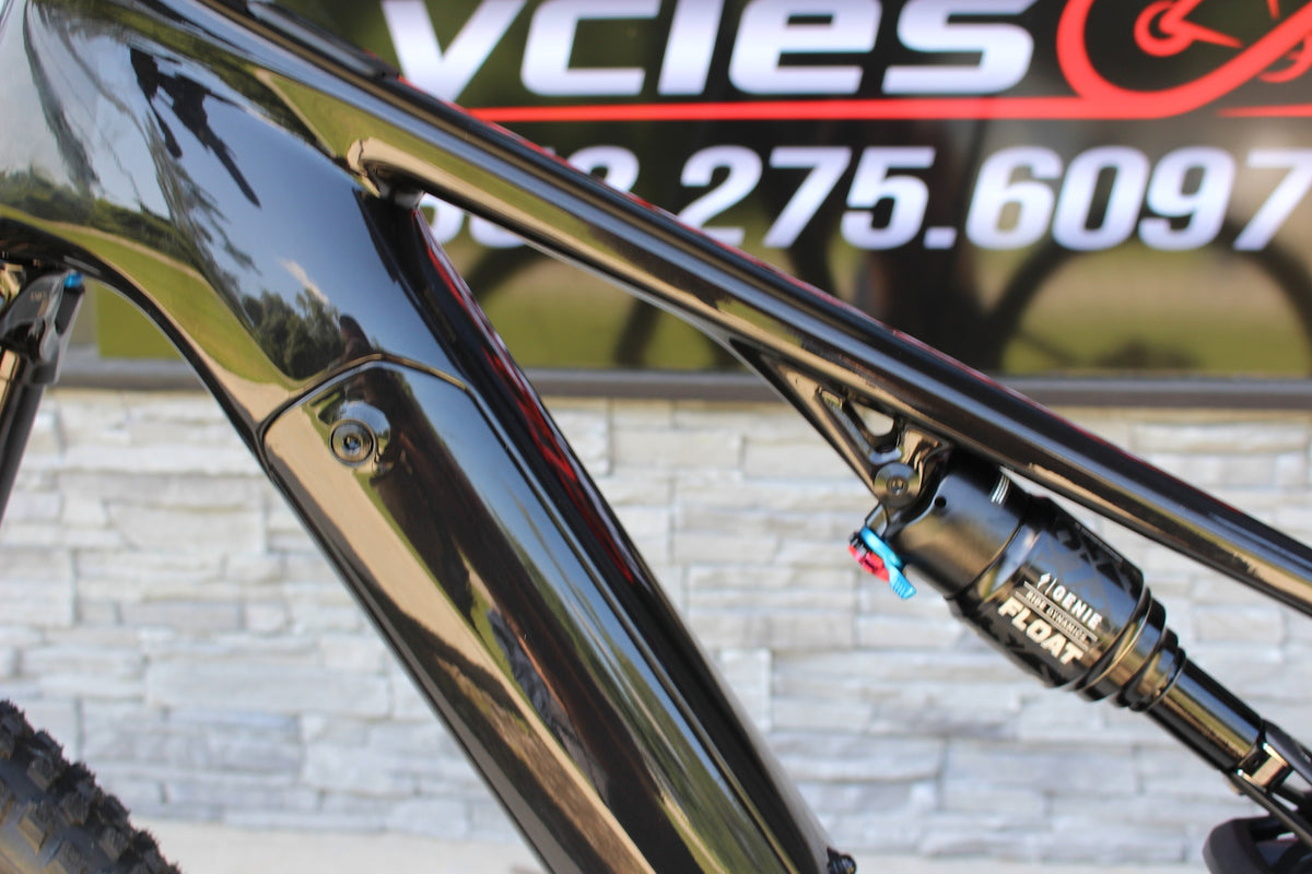 2026 Specialized Levo R Expert- Only Test Ridden- Like new!